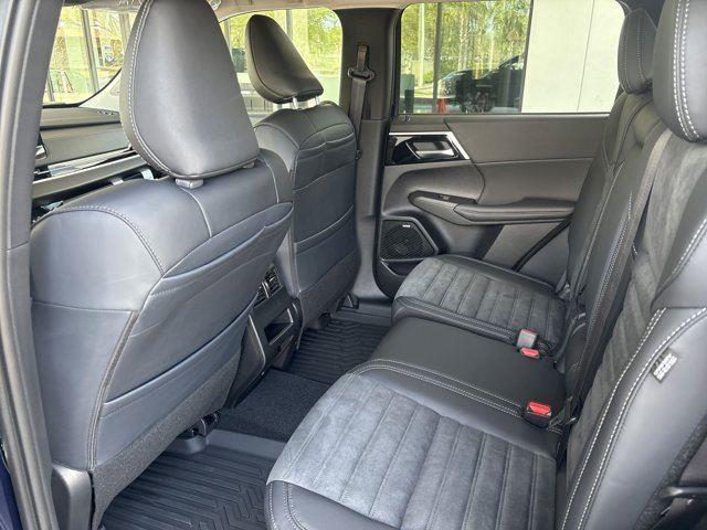 new 2025 Mitsubishi Outlander car, priced at $31,470