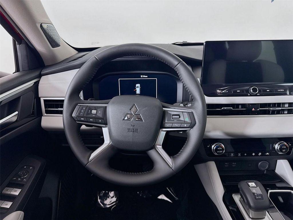 new 2025 Mitsubishi Outlander car, priced at $31,965