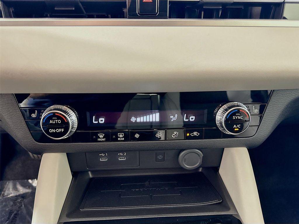 new 2025 Mitsubishi Outlander car, priced at $31,965