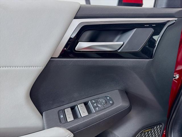 new 2025 Mitsubishi Outlander car, priced at $33,465