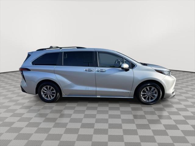 used 2021 Toyota Sienna car, priced at $30,495