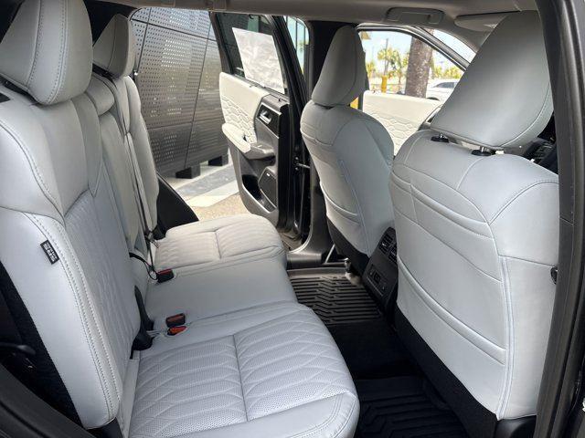 new 2025 Mitsubishi Outlander car, priced at $34,095