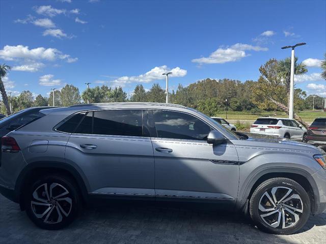 used 2020 Volkswagen Atlas Cross Sport car, priced at $27,490