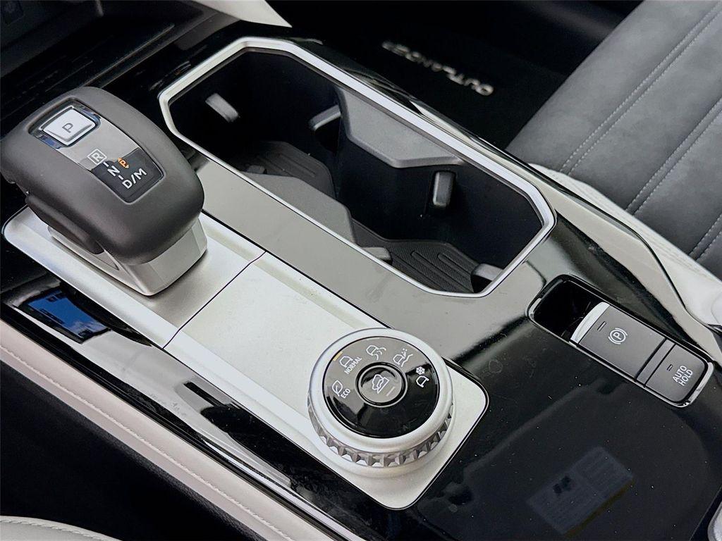 new 2025 Mitsubishi Outlander car, priced at $30,090