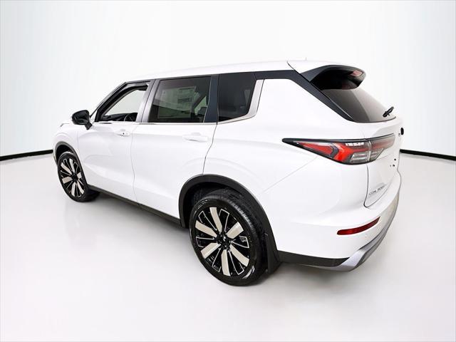 new 2025 Mitsubishi Outlander car