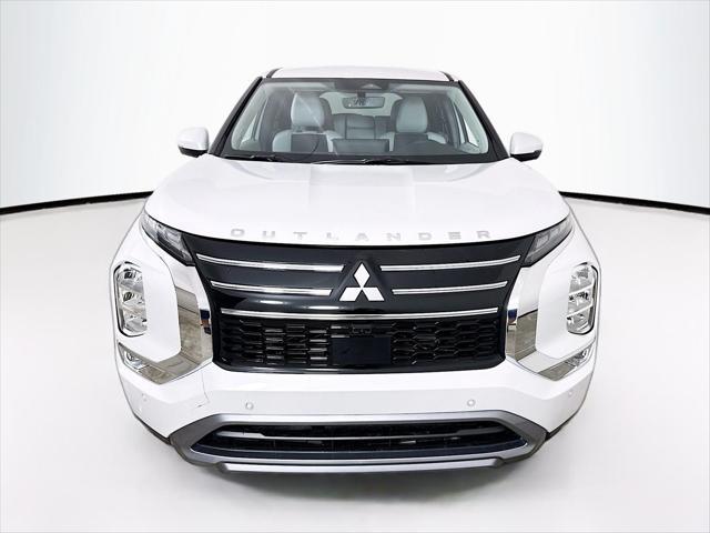 new 2025 Mitsubishi Outlander car