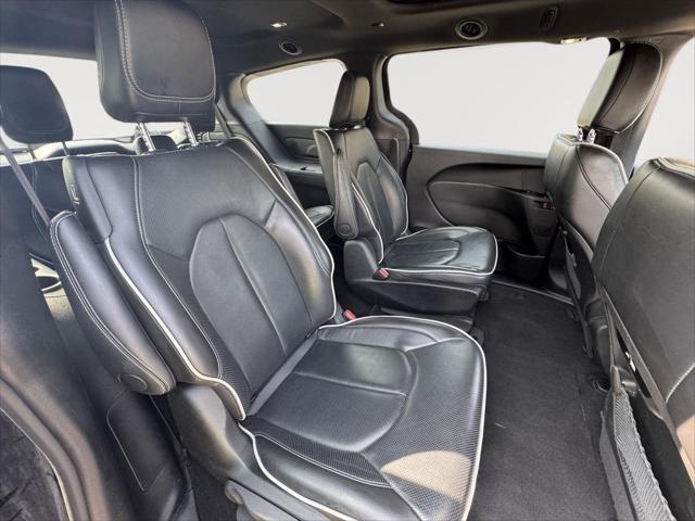 used 2024 Chrysler Pacifica Hybrid car, priced at $27,995