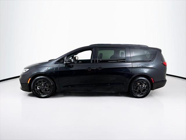used 2024 Chrysler Pacifica Hybrid car, priced at $27,795
