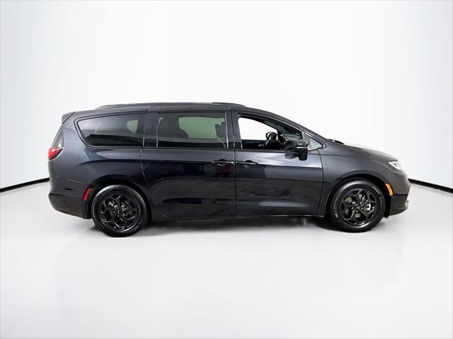 used 2024 Chrysler Pacifica Hybrid car, priced at $27,795