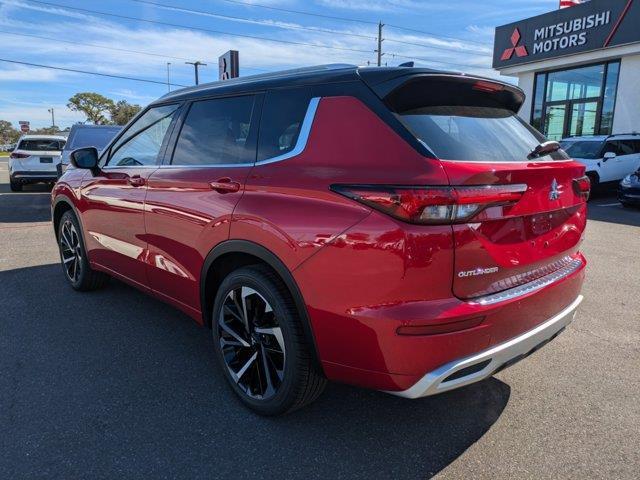 new 2024 Mitsubishi Outlander car, priced at $33,035