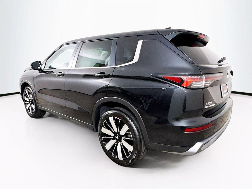 new 2025 Mitsubishi Outlander car, priced at $29,750