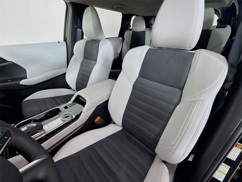 new 2025 Mitsubishi Outlander car, priced at $29,750