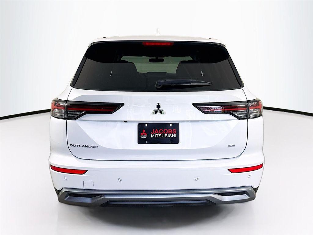 new 2025 Mitsubishi Outlander car, priced at $29,750