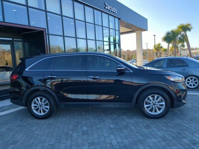 used 2019 Kia Sorento car, priced at $16,490