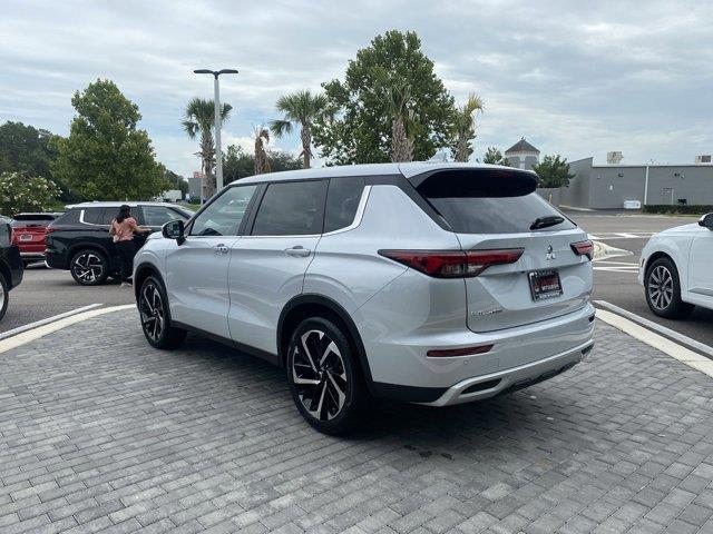 new 2024 Mitsubishi Outlander car, priced at $27,130