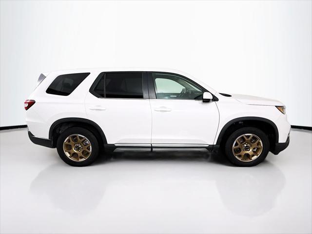 used 2024 Honda Pilot car, priced at $35,995