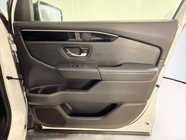 used 2024 Honda Pilot car, priced at $35,995