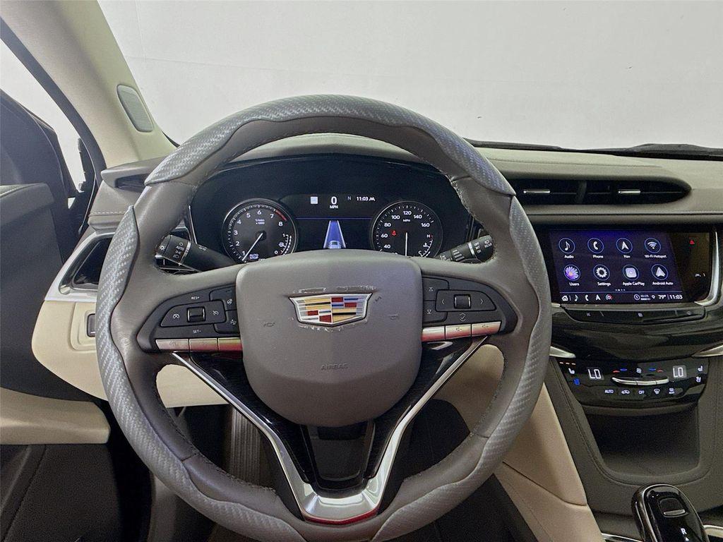 used 2021 Cadillac XT6 car, priced at $31,000