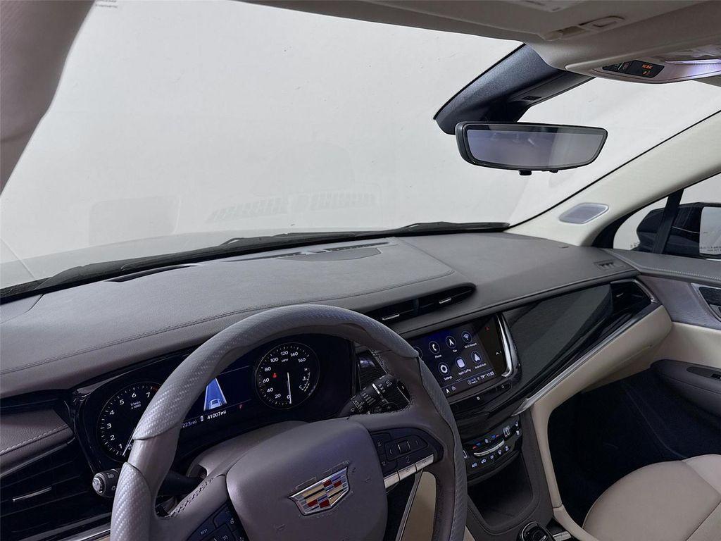 used 2021 Cadillac XT6 car, priced at $31,000