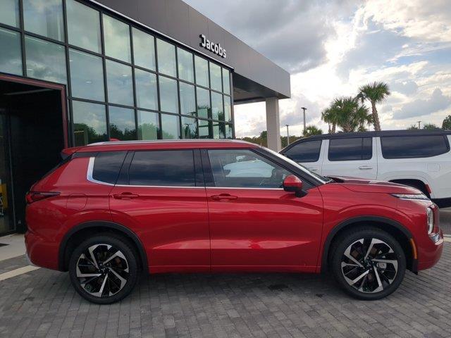 new 2024 Mitsubishi Outlander car, priced at $28,195