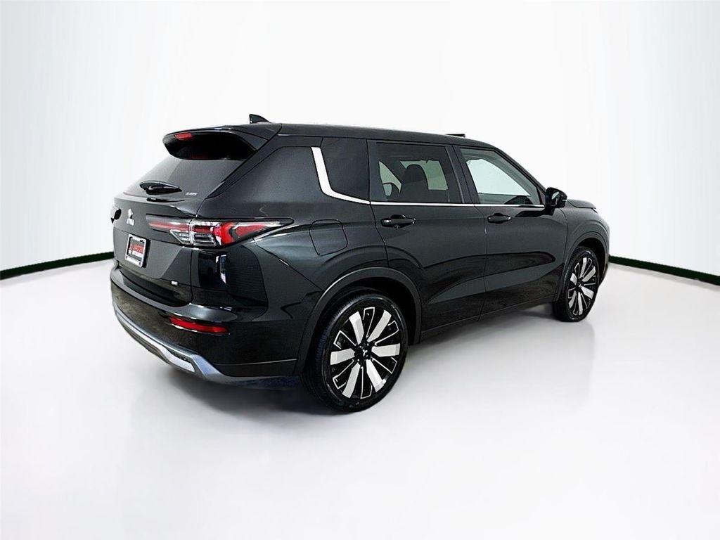 new 2025 Mitsubishi Outlander car, priced at $33,765