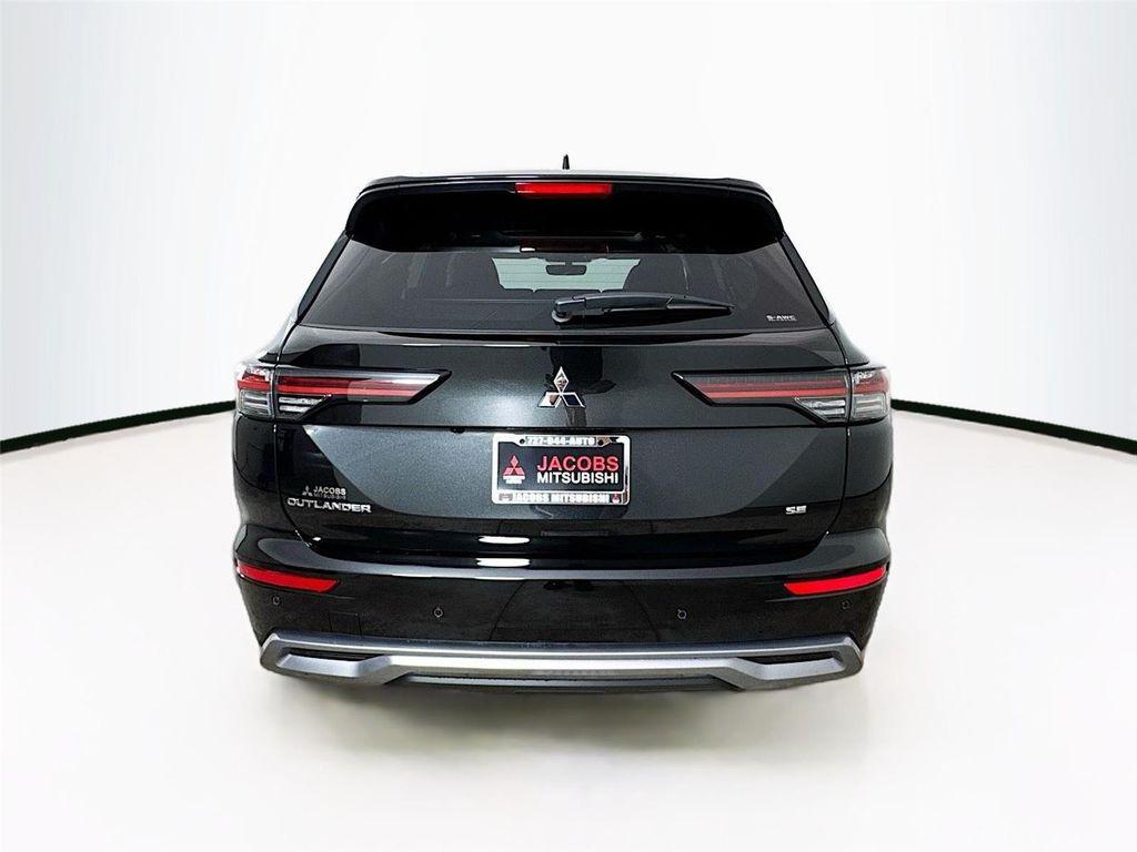 new 2025 Mitsubishi Outlander car, priced at $33,765