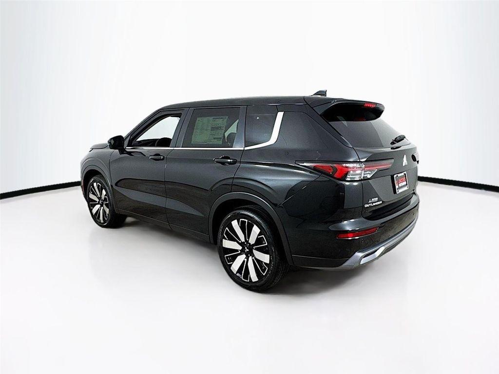 new 2025 Mitsubishi Outlander car, priced at $33,765