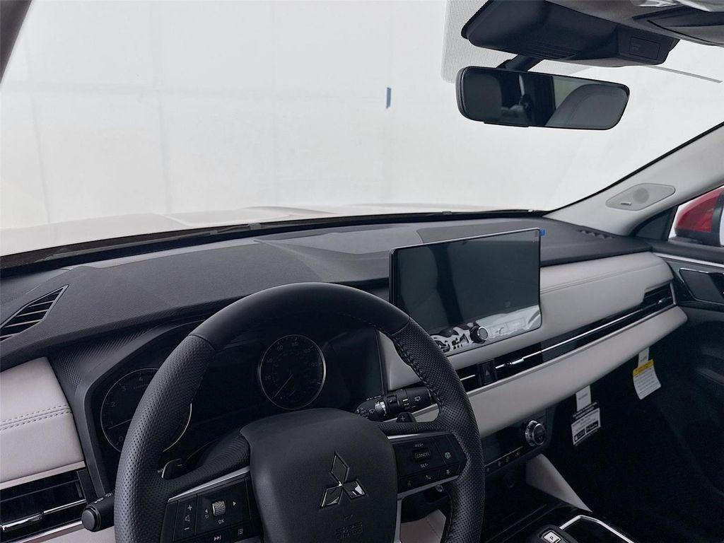 new 2025 Mitsubishi Outlander car, priced at $32,150