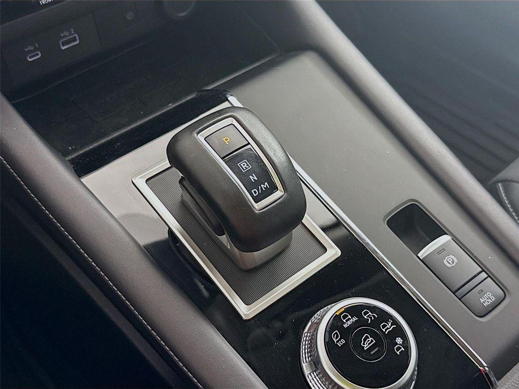 used 2024 Mitsubishi Outlander car, priced at $25,994