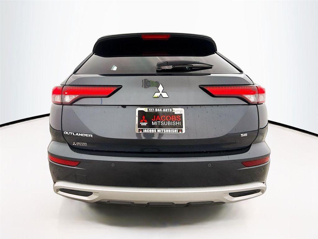 used 2024 Mitsubishi Outlander car, priced at $25,994