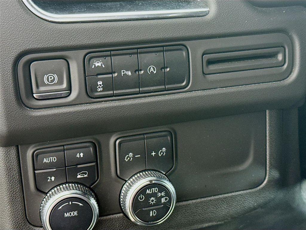 used 2023 GMC Yukon car, priced at $50,000