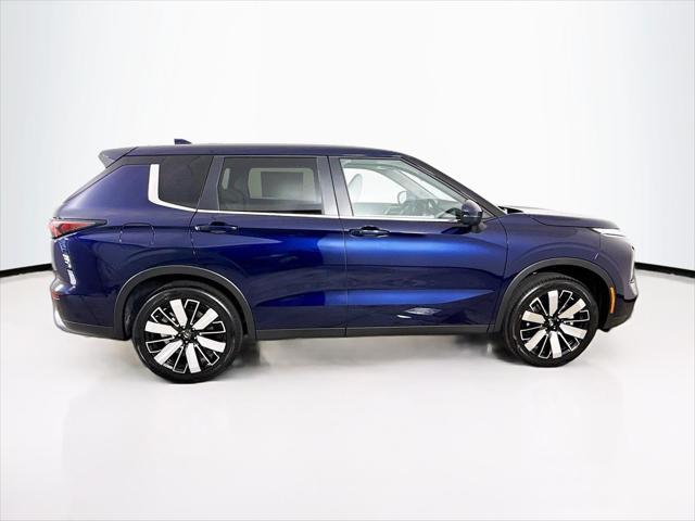 new 2025 Mitsubishi Outlander car