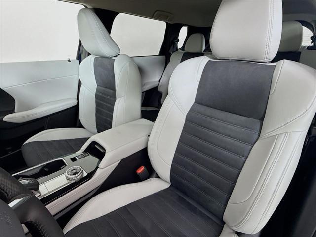 new 2025 Mitsubishi Outlander car