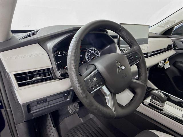 new 2025 Mitsubishi Outlander car