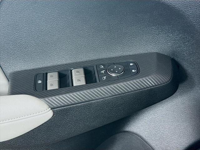 new 2025 Mitsubishi Outlander car
