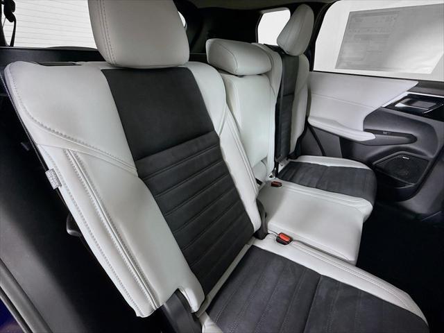 new 2025 Mitsubishi Outlander car