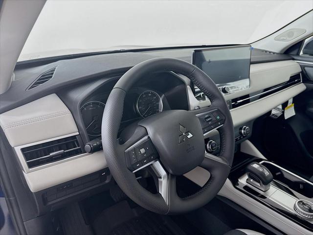 new 2025 Mitsubishi Outlander car