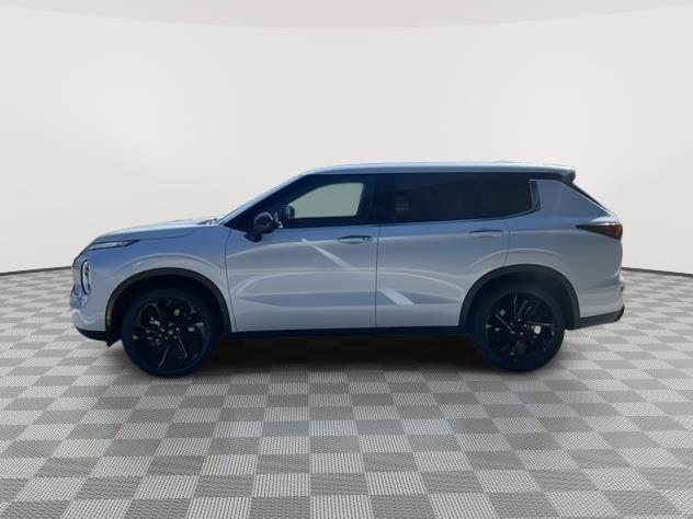 new 2024 Mitsubishi Outlander car, priced at $26,300