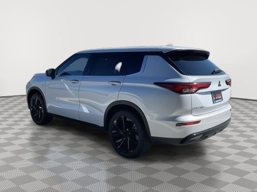 new 2024 Mitsubishi Outlander car, priced at $26,300