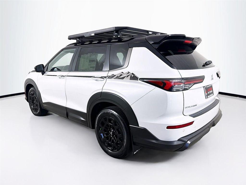 new 2025 Mitsubishi Outlander car, priced at $37,310
