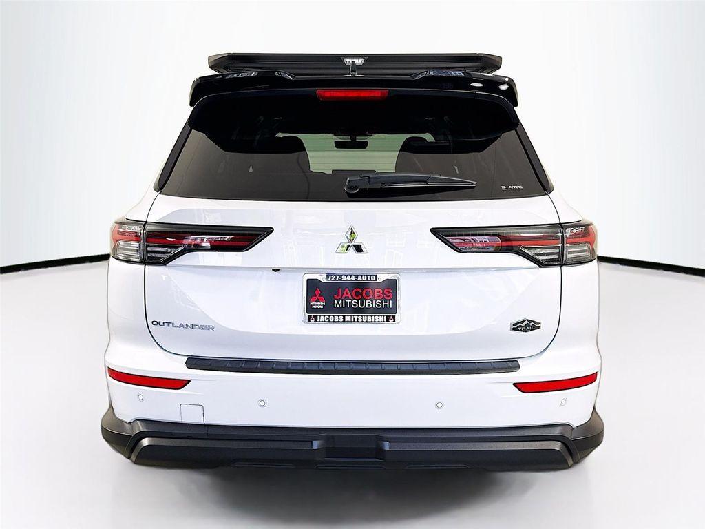 new 2025 Mitsubishi Outlander car, priced at $37,310