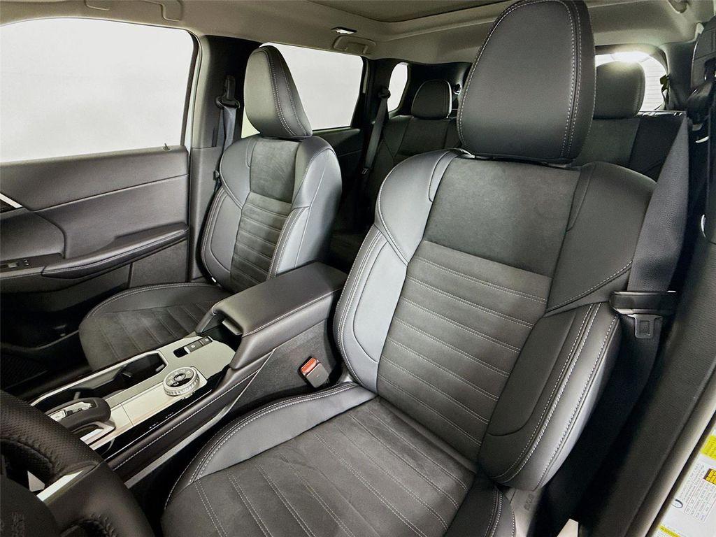 new 2025 Mitsubishi Outlander car, priced at $37,310