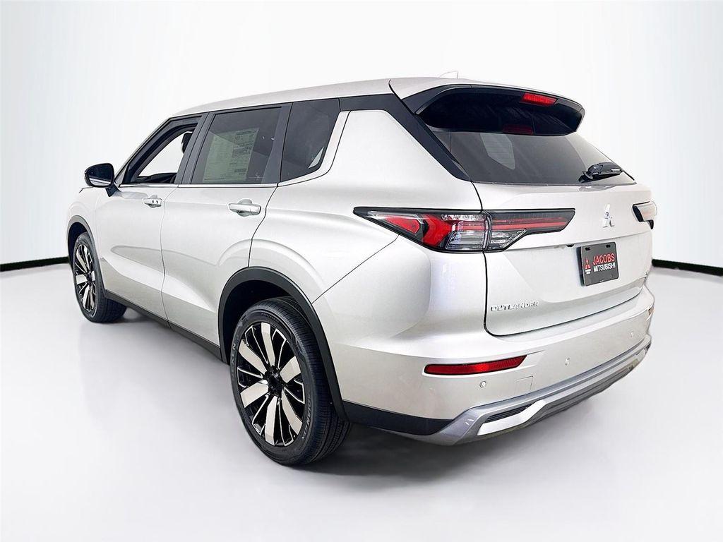 new 2025 Mitsubishi Outlander car, priced at $32,975