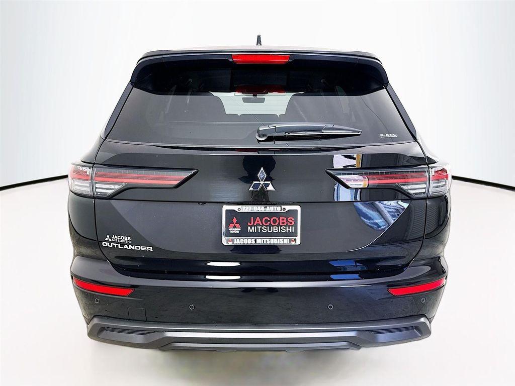 new 2025 Mitsubishi Outlander car, priced at $27,355