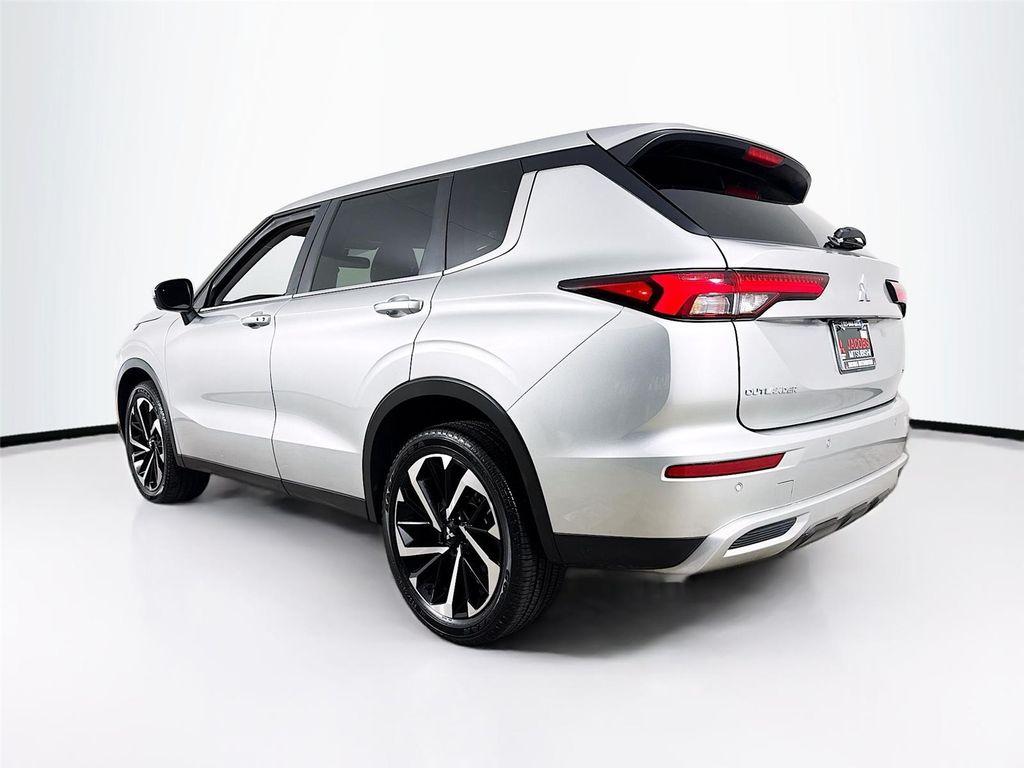 used 2024 Mitsubishi Outlander car, priced at $22,499