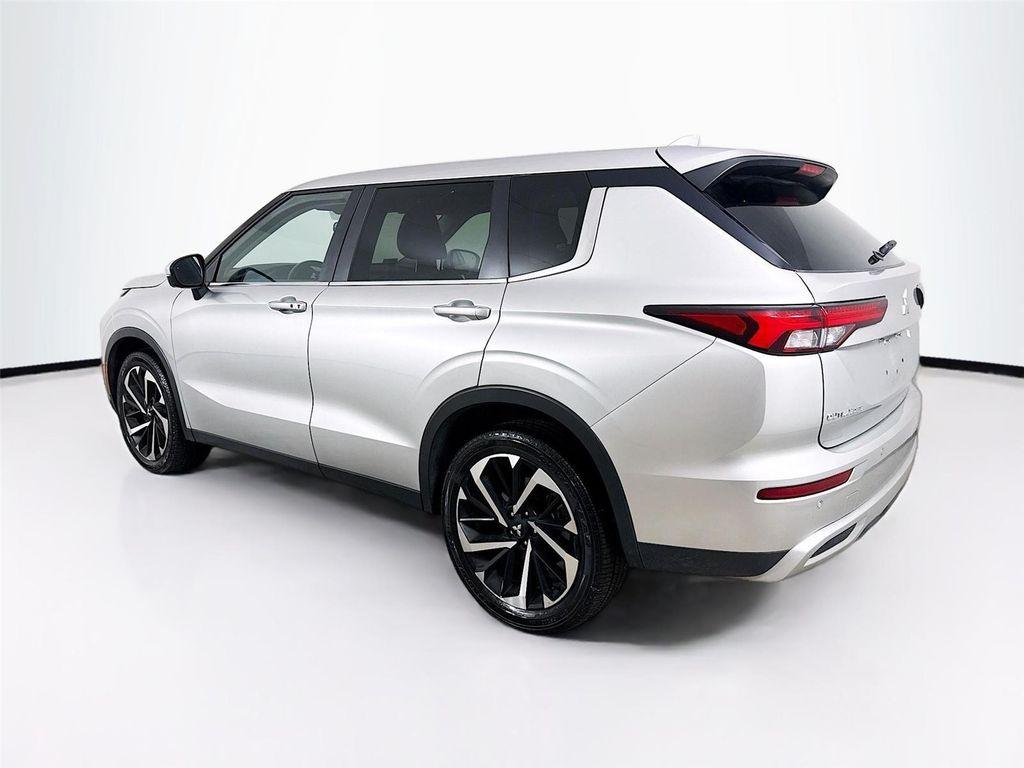 used 2024 Mitsubishi Outlander car, priced at $23,995