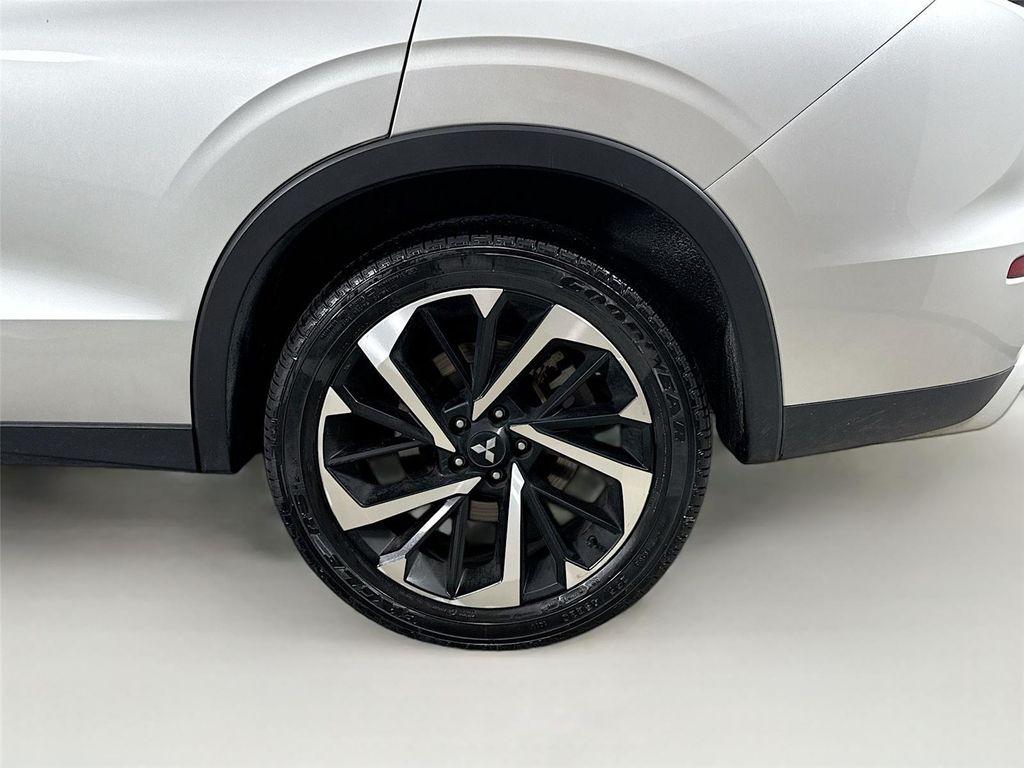 used 2024 Mitsubishi Outlander car, priced at $23,995