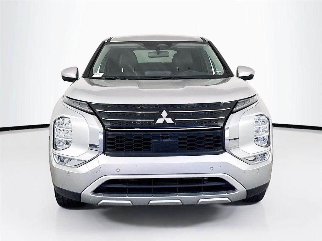 used 2024 Mitsubishi Outlander car, priced at $23,995