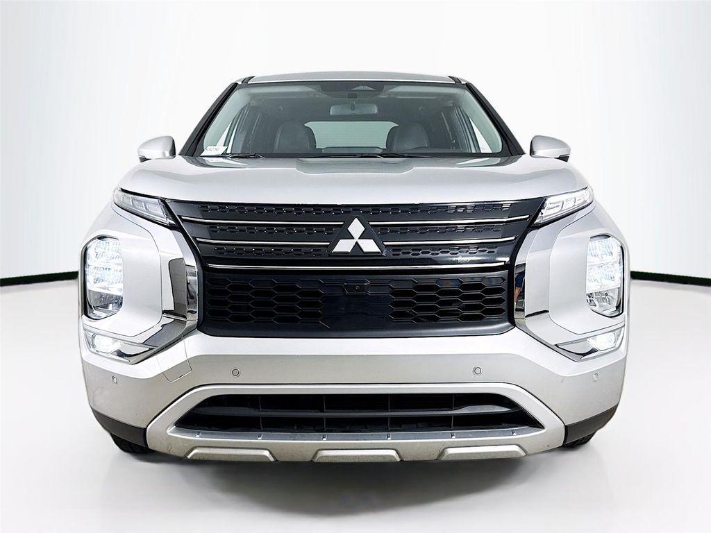used 2024 Mitsubishi Outlander car, priced at $22,499