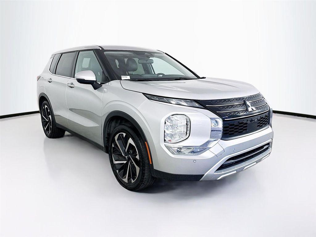 used 2024 Mitsubishi Outlander car, priced at $23,995